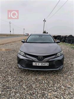 تۆیۆتا کامری